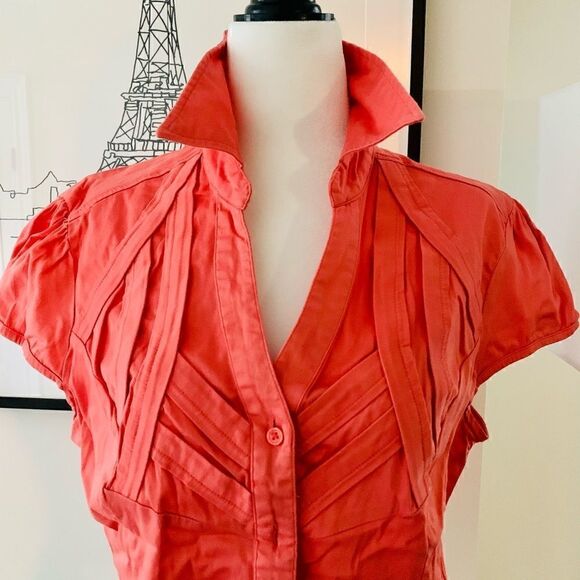 🧡Short sleeves button down Blouse - Picture 2 of 5